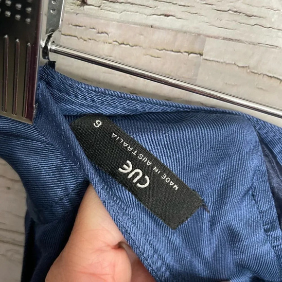 Cue made in Australia blue a-line skirt  with pockets and bow size 6 pockets - Picture 6 of 8